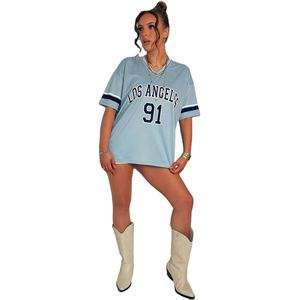 Camisetas impresas personalizadas de alta calidad para mujer, ropa deportiva informal para mujer, camiseta de fútbol ligera y transpirable de gran tamaño con cuello en V - Product Image 2