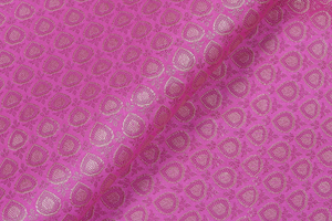 Tela Brocada Floral Elegante de Poliéster para Vestidos de Diseñador, Trajes Étnicos y Proyectos Decorativos - Product Image 4