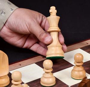 Jeu d'échecs Staunton artisanal pour tournoi, pièces en bois allemandes, hauteur du roi 3,75 pouces, au meilleur prix - Product Image 1