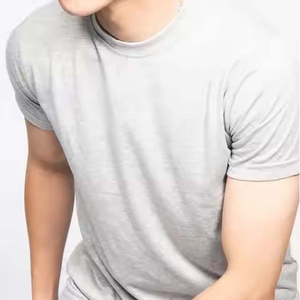 Ensemble t-shirt et short en coton, col rond, manches courtes, de haute qualité, tendance et décontracté, avec logo et design personnalisés. - Product Image 5