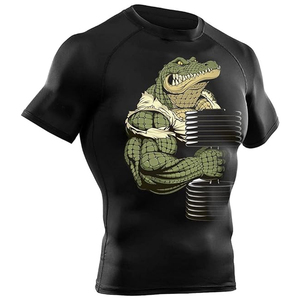 เสื้อแรชการ์ดแขนสั้นสีดำสำหรับผู้ชาย แห้งเร็ว ผลิตจากโพลีเอสเตอร์ เหมาะสำหรับเล่นกีฬาทางน้ำ - Product Image 5