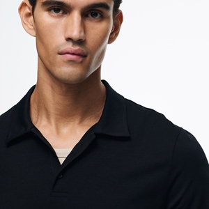 Polo homme bleu marine à demi-zip avec short assorti, fabrication en lot de deux. - Product Image 4