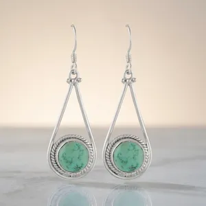 Élégantes boucles d'oreilles longues en argent sterling 925 avec turquoise tibétaine, bijoux bohèmes faits à la main pour femmes - Product Image 4