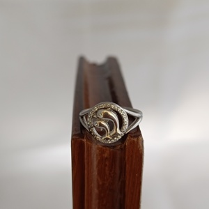 Anillo de Plata de Ley 925 con Diseño de Delfín y Halo de Circonita Cúbica, Estilo Animal Marino, Regalo de Moda para Mujer - Product Image 3