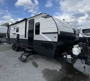 Camping-cars de luxe d'occasion 2023 2024 2025 2024 C-O-A-C-H-M-E-N RV V-I-K-I-N-G 272RLS DISPONIBLES - Product Image 1
