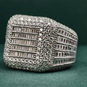 Alta calidad VVS Moissanite lujo rapero 925 plata esterlina Labgrown 14K oro rosa corte esmeralda bisel corona regalo anillo hombres - Product Image 3