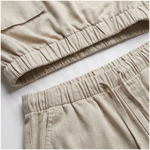 Ensemble pantalon cargo en coton beige 2 pièces pour femme avec col rabattu, manches longues, tenue décontractée de printemps, coupe régulière, couleur unie - Product Image 5
