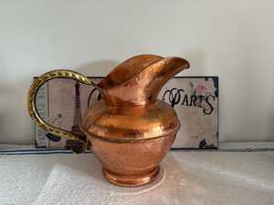 Vintage Hammered Copper Water Pitcher With Metal Handle Decorative <b>Jug</b> For Serving <b>Drinks</b> Wholesale B2B Supply - Product Image 4