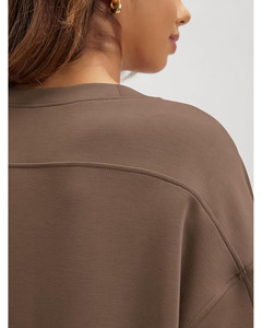 Sudadera de invierno para mujer, sin tejer, con tejido acanalado, color personalizable, logo frontal, diseño cruzado favorecedor, aspecto moderno y elegante, de secado rápido. - Product Image 5