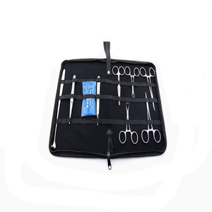 Ciseaux à pansements médicaux Lister à lame dentelée unique, personnalisables avec logo, en acier TC, 24 cm, manuels, par Dentavex - Product Image 1