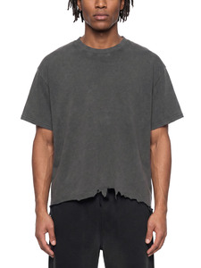 Camiseta Corta Oversize Negra con Bajo Deshilachado y Efecto Desgastado para Hombre, de Manga Corta, Cuello Redondo, Color Liso, Estilo Casual - Product Image 4