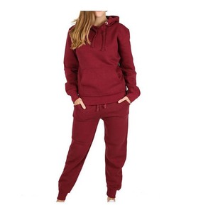 Chándal de estilo urbano inspirado en el streetwear, con colores llamativos, diseño elegante y tela suave y transpirable para un look moderno y relajado. - Product Image 1