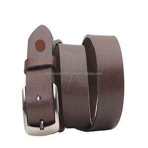 Ceinture décontractée pour homme en cuir texturé marron de luxe avec boucle en alliage de zinc plaqué argent, ceinture business casual unisexe - Product Image 5