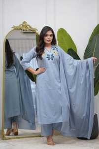 Ensemble Kurti Sharara brodé rose, tenue traditionnelle pour femmes musulmanes, haut long, broderie florale, vêtements de détente - Product Image 4