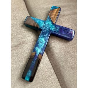 Panneau mural en bois léger avec croix en résine pour la prière et la louange - Product Image 5