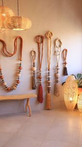 Décoration murale artisanale en bois avec pompon de perles, ornement suspendu bohème en perles, style nordique, pour chambre et salon - Product Image 5