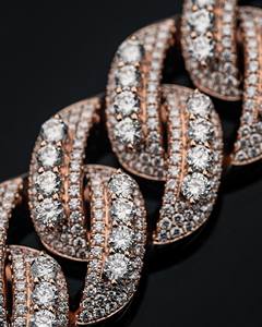 สร้อยข้อมือคิวบันลิงค์ประดับเพชรโมอิสซาไนต์ไร้สีขนาด 18 มม. ทำจากเงินแท้ 925  งานฮิปฮอป ผลิตจากอินเดีย - Product Image 2