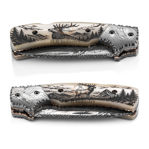 Couteau pliant de chasse et de camping en acier Damas de qualité industrielle, avec bouton de réglage au pouce, manche en os de chameau gravé au laser, 19 cm - Product Image 3
