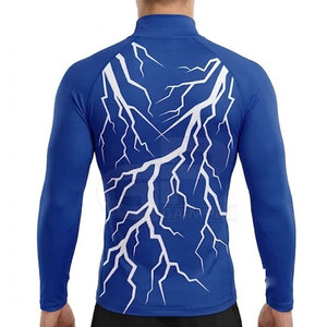 Maillot de football compressif durable, coupe athlétique, tissu à séchage rapide pour l'entraînement de football et les exercices quotidiens - Product Image 5