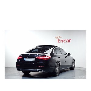 Mercedes-Benz Clase C C300 4MATIC Avantgarde Modelo Abril 2024 con 15,544 km, Caja de Cambios Automática, Volante a la Izquierda, Cámara Trasera - Product Image 2