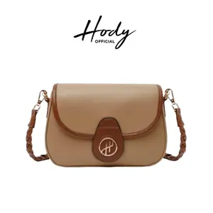 Bolso de Hombro/Bandolera Hody Ayana de Cuero Sintético Premium con Correa Larga Trenzada, Cierre de Cremallera y Forro de Satén - Para Todas las Temporadas - Product Image 2