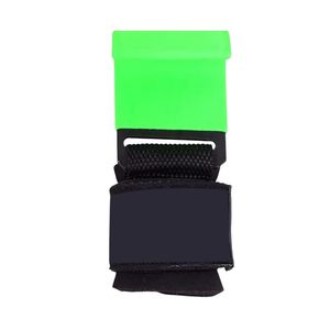 Crochets de musculation en néoprène vert avec sangles de poignet rembourrées, antidérapants et réglables pour haltérophilie et fitness – Fabrication OEM - Product Image 3