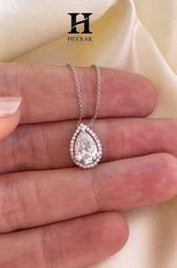 Pendentif halo en diamant de laboratoire taille poire certifié IGI, collier goutte d'eau en or blanc 14 carats pour femme, fabricant de bijoux fins - Product Image 1