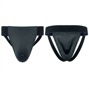 Protège-guêtres de boxe en cuir de vache véritable 100% authentique, design et logo personnalisés de haute qualité, fabrication pakistanaise, produit très demandé. - Product Image 3