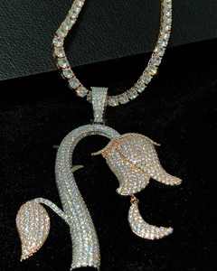 Pendentif Charme Floral en Argent Sterling 925 Véritable Qualité Supérieure Style Hip Hop Moissanite Fleur de Rose Bijoux Glacés Pour Lui et Elle - Product Image 2