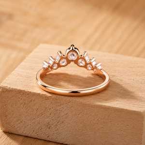 Bague en or massif 10K avec diamant de laboratoire VVS 1 carat couleur E, taille rose ronde, demi-éternité, bande superposable, courbée en chevron, pour mariage - Product Image 6