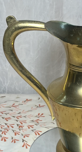 Carafe à eau en cuivre pur avec poignée, design gaufré, best-seller, idéale pour la maison et les mariages - Product Image 3
