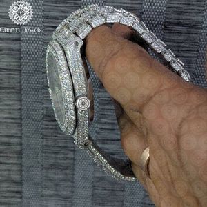 Montre de luxe Charm Jewels en acier inoxydable, cadran 40 mm, bracelet 20 mm, incrustée de diamants, mouvement mécanique unisexe, étanche 10 bars - Product Image 4