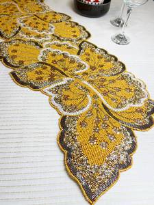 Chemin de table rayé en polyester/coton perlé fait main, jaune or blanc, 13x48 pouces, pour la maison et l'hôtellerie, Rachita Shahi Choudhary - Product Image 3