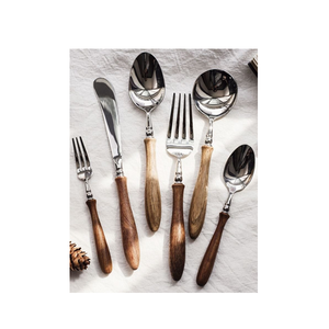 Ensemble de couverts de luxe à manche transparent, 7 pièces, en acrylique cristallin avec finition polie, ustensiles de table élégants et modernes - Product Image 4