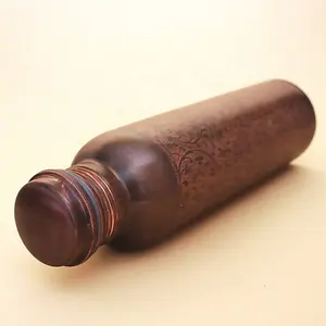 Hot selling original copper water bottle with 950 ml leak proof ayurvedic health benefits at cheap price by LUXURY CRAFTS