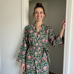 Kimono de Invierno para Mujer, Talla Grande, Transpirable, de Algodón 100%, Suave, con Diseño de Flores Refinadas, Arte Artesanal Atemporal y Serenidad - Product Image 5