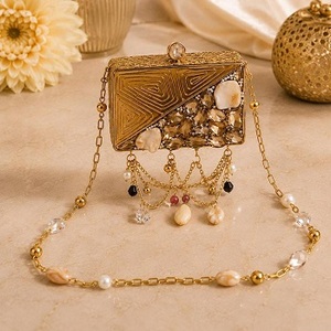 Nuevo Mini Bolso de Mano con Diseño Kundan en Metal Chapado en Oro, con Correa de Cadena, Hecho a Mano, Estilo Étnico, para Bodas y Fiestas, F S INTERNATIONAL - Product Image 3