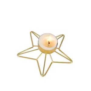 Candelabro Navideño de Hierro Hecho a Mano, Adorno Premium para Decoración de Interiores - Product Image 3