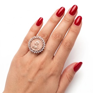 Anillo de Compromiso de Diamante Cultivado en Laboratorio con Corte Marquesa Chapado en Oro Platino para Mujer, con Piedras Laterales Pavé, Estilo Moderno, Certificado por Terceros - Product Image 3
