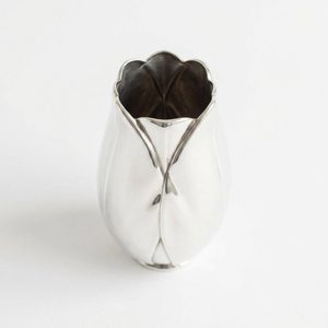 Vase en laiton fait main de 23 cm, motif tulipe, finition miroir argenté, pour décoration intérieure, centre de table de mariage, art métallique durable - Product Image 4