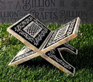 Support de Coran en bois de haute qualité avec incrustation de nacre, style arabe, support de Coran artisanal pour cadeau Ramadan - Product Image 1
