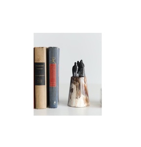 Portalápices de Cuerno Hecho a Mano con Forma Redonda, Excelente Calidad, Organizador de Escritorio para Lápices y Artículos de Oficina - Product Image 5