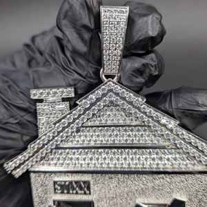 Colgante Personalizado de Plata de Ley 925 con Forma de Casa para Hombre, con Incrustaciones de Moissanita VVS, Estilo Hip Hop, Certificado IGI - Product Image 3