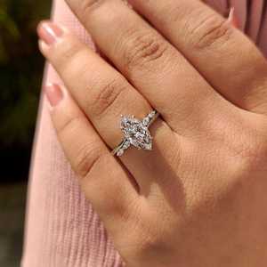 Anillo de compromiso con halo oculto y diamante de corte marquesa de 2.50 CT – Anillo solitario de oro de 14K - Product Image 4