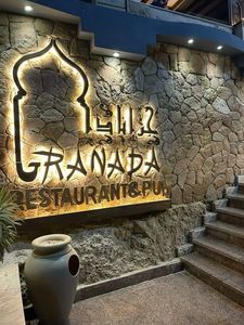 Letrero de Acero Inoxidable con Retroiluminación 3D |   Letras de Canal Iluminadas LED Personalizadas para Eventos/Fiestas, Logotipo Pintado en Acrílico de Lujo, Alimentado por Enchufe - Product Image 3