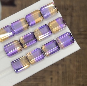 อเมทรินธรรมชาติสองสี รูปทรงแปดเหลี่ยม สีม่วงและสีส้มอ่อน ขนาด 12x16 มม. น้ำหนัก 146 กะรัต สำหรับทำเครื่องประดับ - Product Image 2