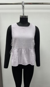 Haut peplum sans manches en tissu uni lavande avec détail de nouage au dos, ourlet évasé, taille naturelle, pour l'été et le quotidien - Product Image 2