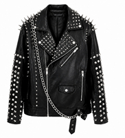Blouson Biker Clouté pour Homme en Cuir Noir Respirant, Style Punk avec Chaînes et Ferrures Argentées, Design Gothique Motard Patchwork