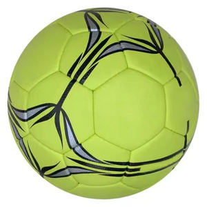 Balón de Balonmano TORO SKINS, Resistente al Agua, Sensación Equilibrada al Tacto, Acabado Suave, Construcción Confiable para Uso Deportivo en Interiores/Exteriores y Escolar - Product Image 3