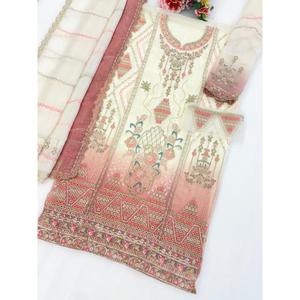 ชุดสูทสไตล์ปากีสถานแบบกรุบกรอบ แต่งลายปักมือด้วยลูกปัดแบบ Khatli สำหรับงานเทศกาลและงานปาร์ตี้ ดีไซน์เนอร์ออกแบบ ชุดแบบยังไม่ได้เย็บติดกัน - Product Image 1